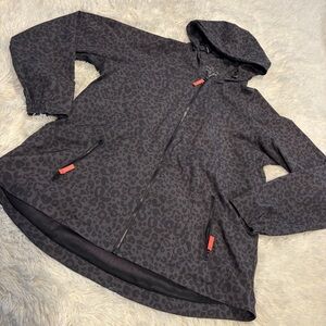 Maven Thread black leopard print rain jacket/windbreaker woman’s XL